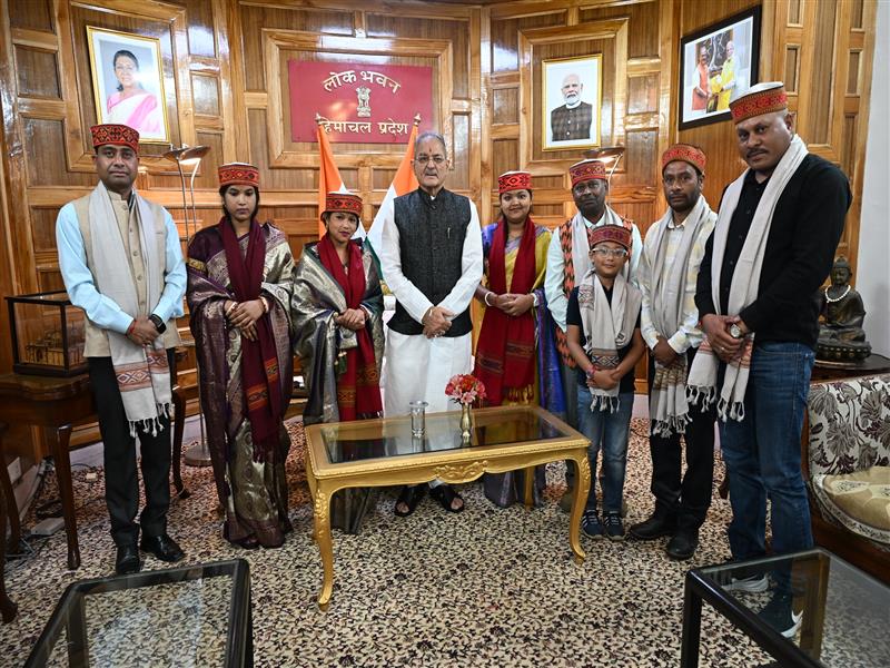 Governor extends greetings to West Bengal residents living in Himachal Pradesh