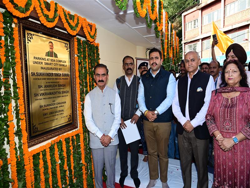 CM inaugurates parking facility at Kasumpti