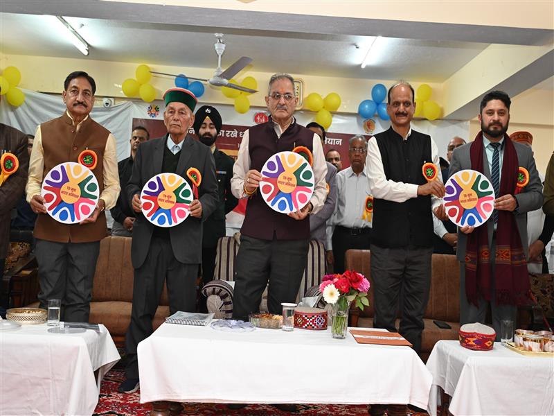 Governor inaugurates Ayushman Arogya Camp at Sundernagar on World Health Day