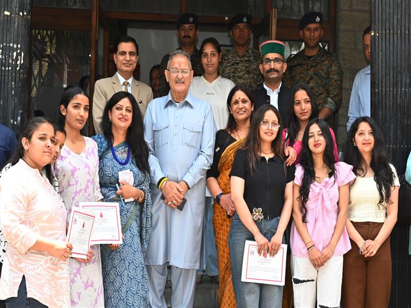  Governor calls upon youth to actively participate in public welfare initiatives